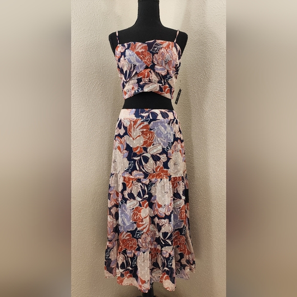 NWT Lulu's Floating Thru Flowers Midi Dress - Picture 6 of 7